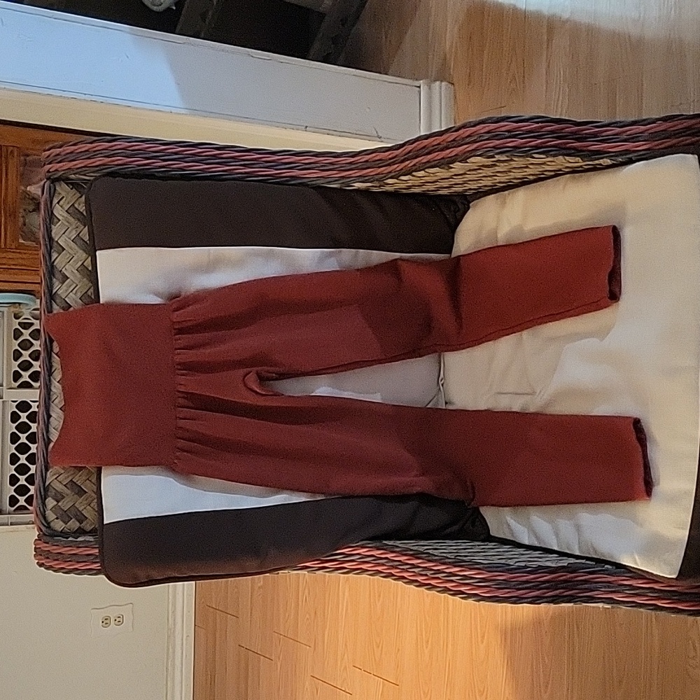 Lined leggings. S/M. Rust knit fabric